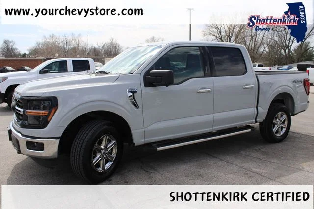 Used 2024 Gray Ford XLT image 2