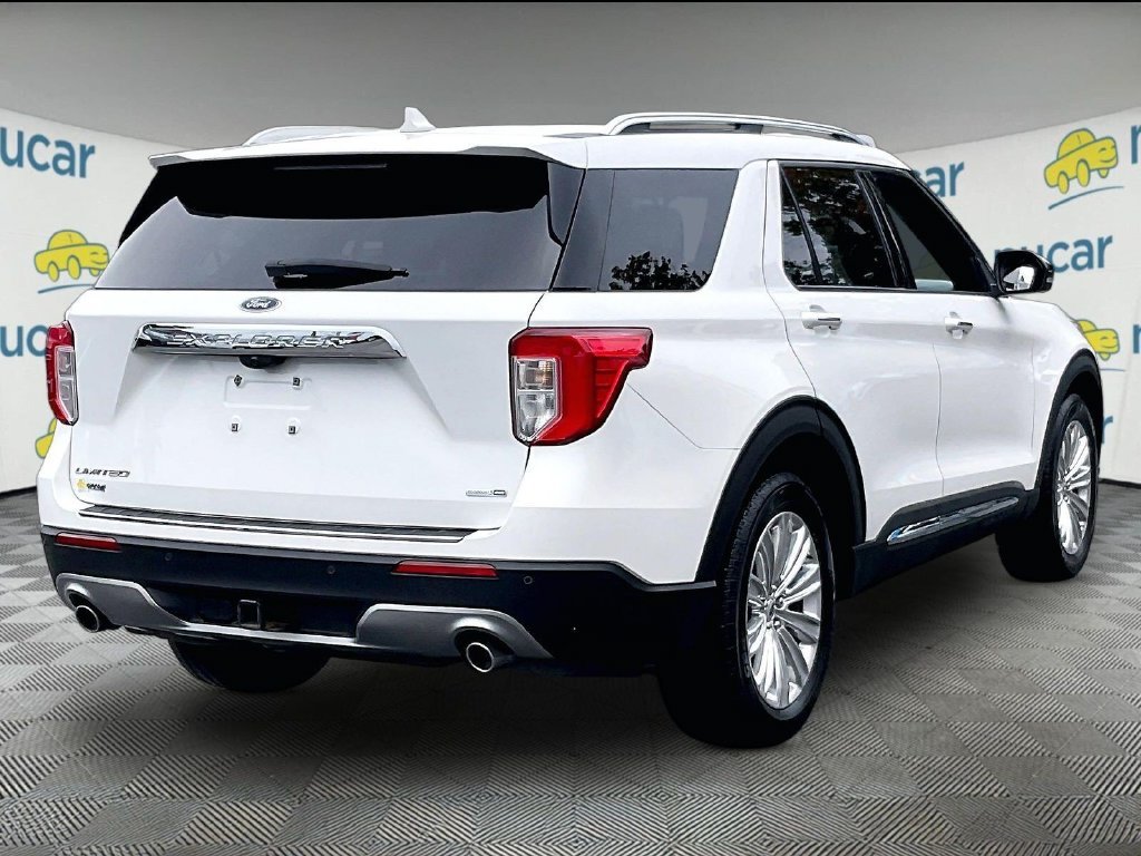 Used 2020 White Ford Limited image 6