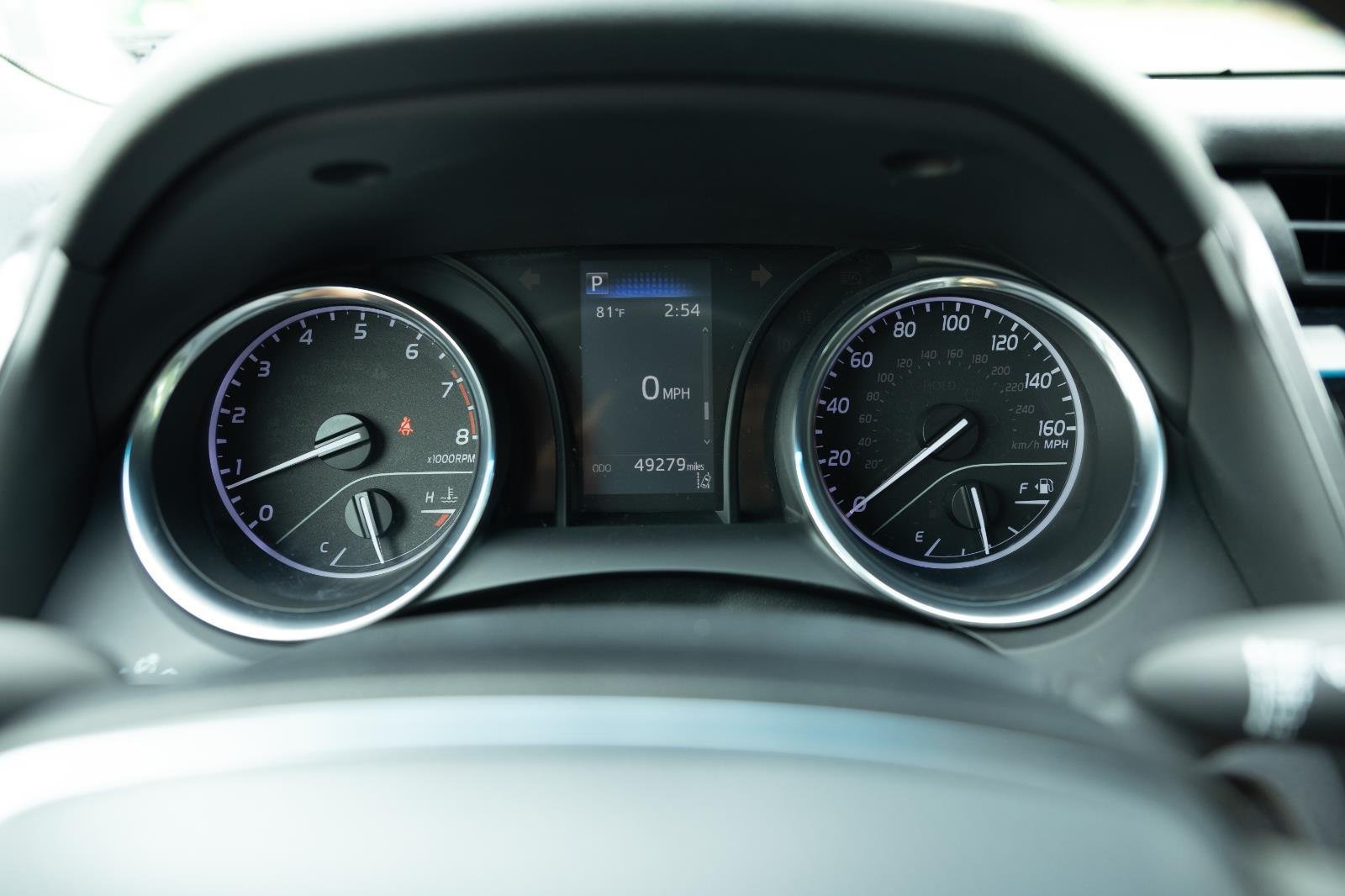 Used 2020 Midnight Black Metallic Toyota LE image 17