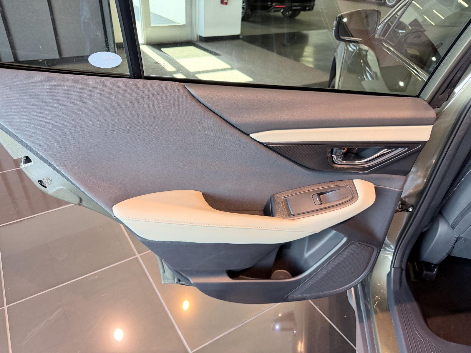 Used 2025 Autumn Green Metallic Subaru Premium image 21