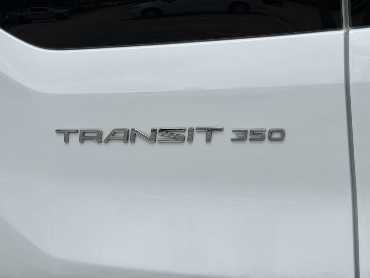 Used 2024 Oxford White Ford XLT image 9