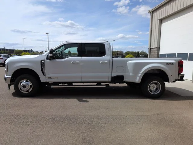New 2026 Oxford White Ford F-350® Lariat® image 6