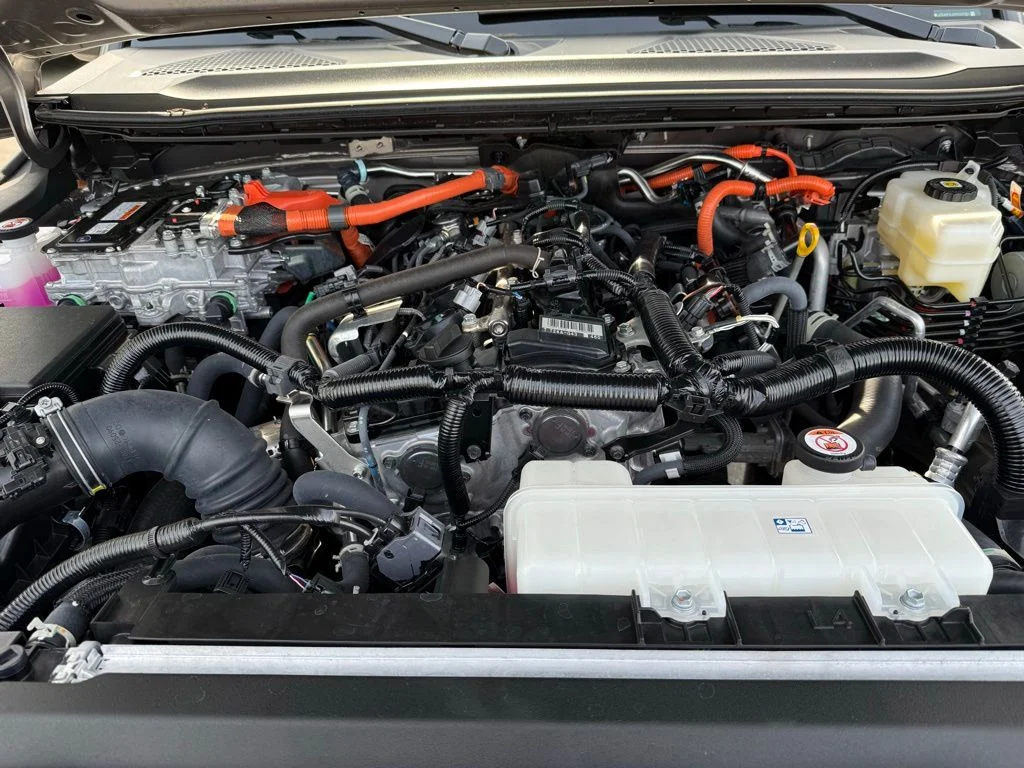 Certified Used 2025  Toyota 1958 image 10