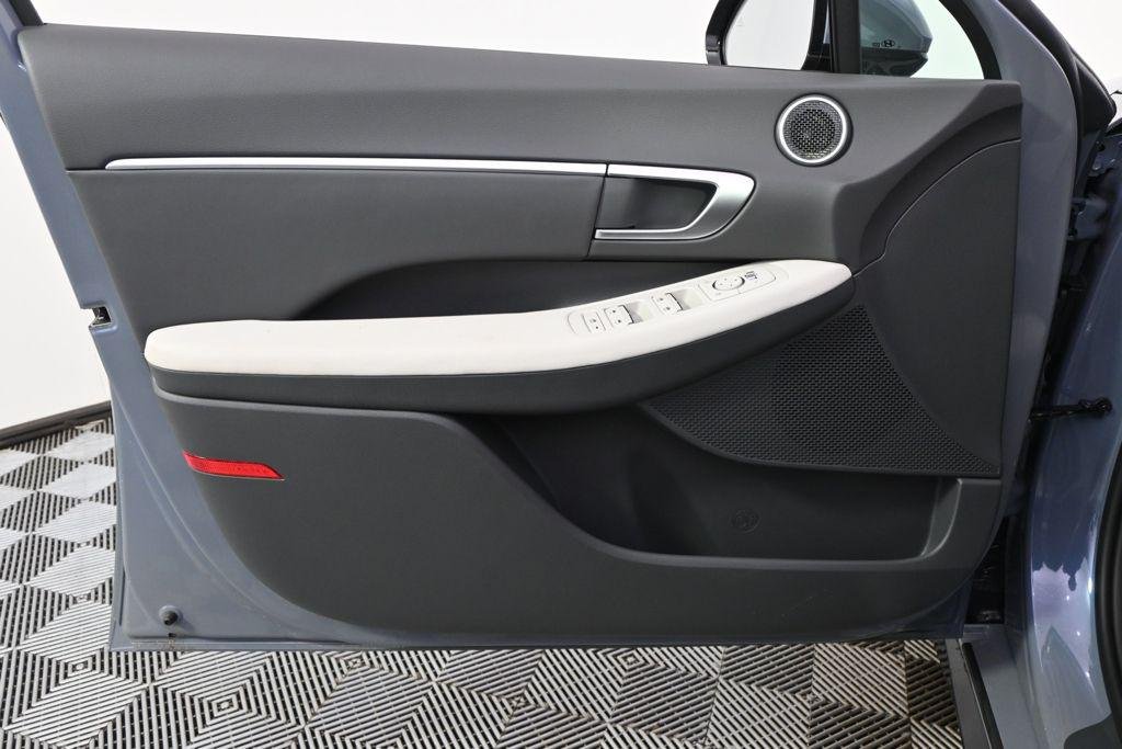 New 2026 Blue Hyundai SEL Sport image 22