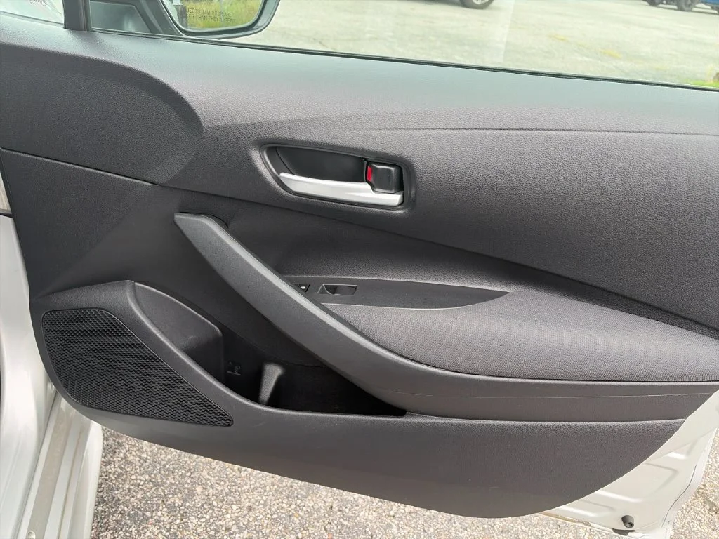 Used 2021 Silver Toyota LE image 19