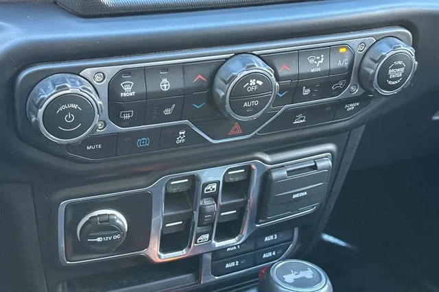 Used 2023 Silver Jeep Sahara 4xe image 23
