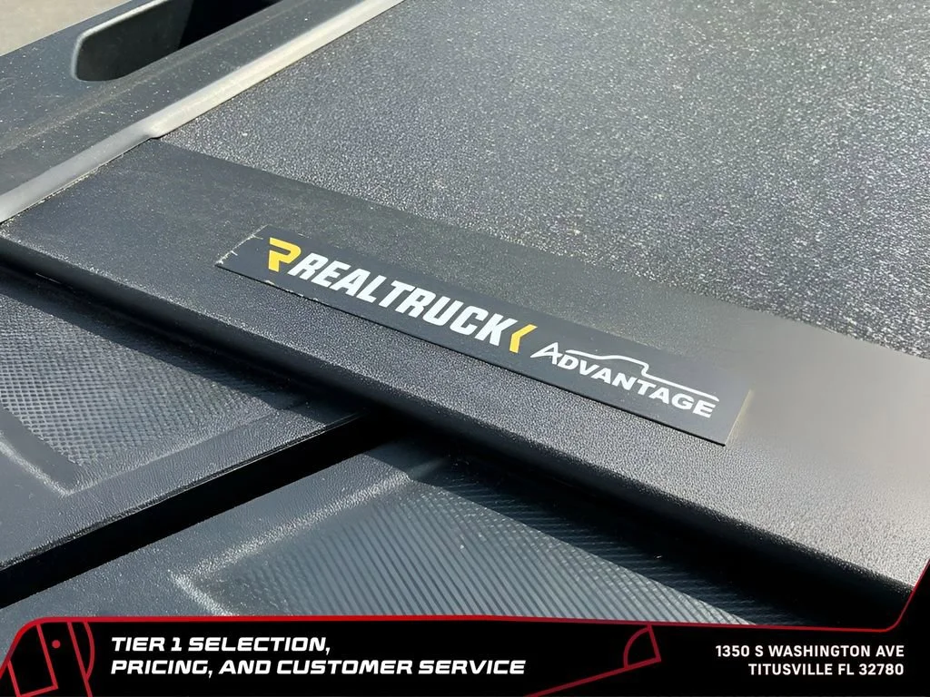 New 2026 Onyx Black GMC SLT image 19