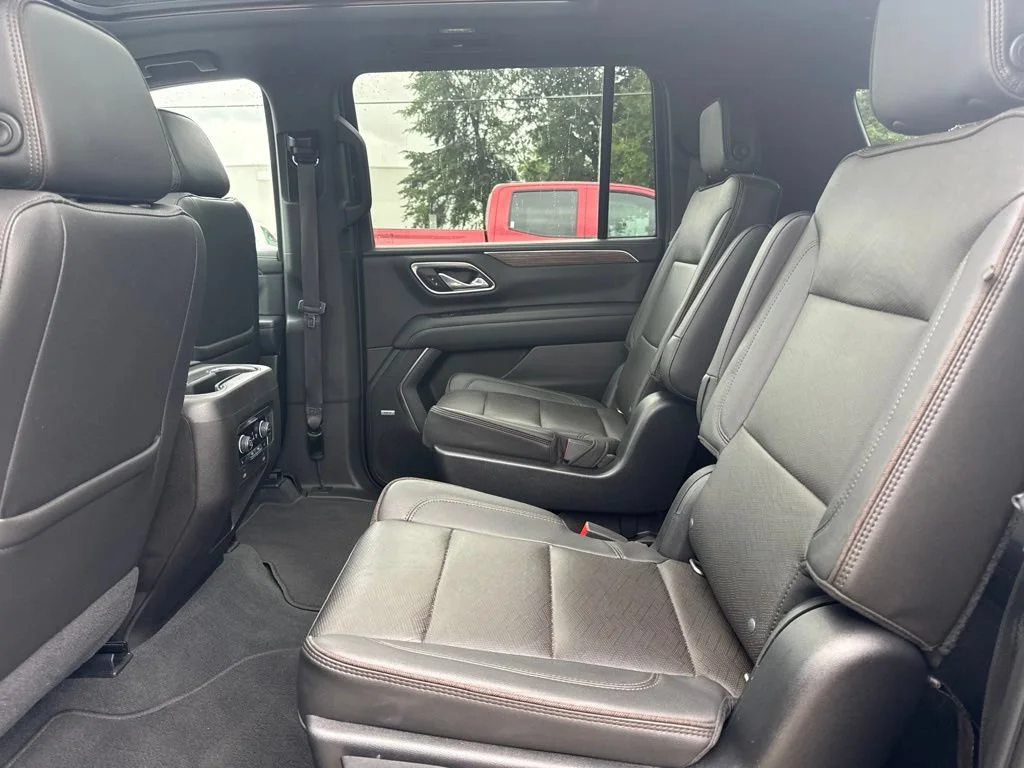 Used 2021 BLACK Chevrolet High Country image 11