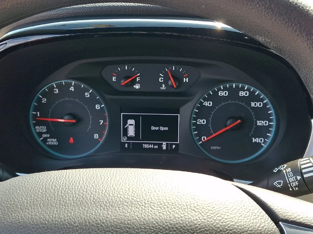Used 2022 Northsky Blue Metallic Chevrolet LS image 26