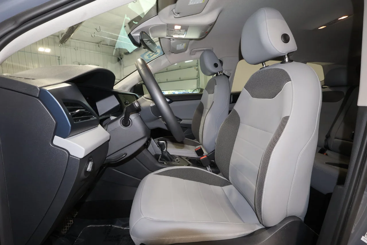 Used 2023 Gray Volkswagen 1.5T SE image 21