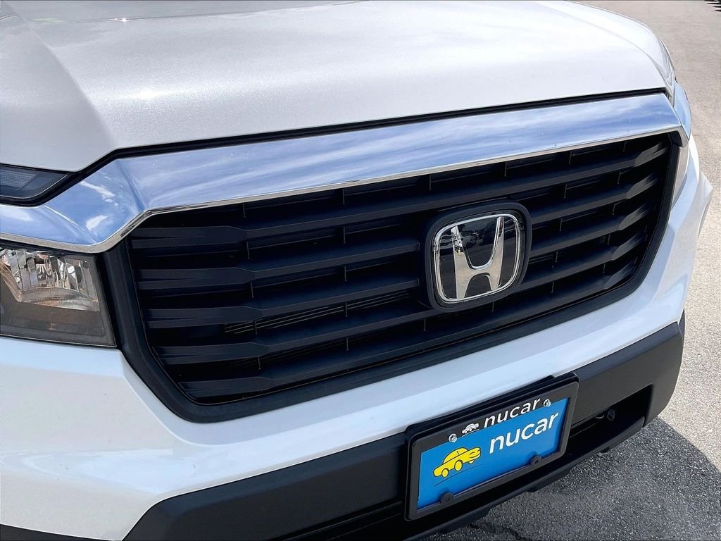 Used 2022 Platinum White Pearl Honda RTL image 28