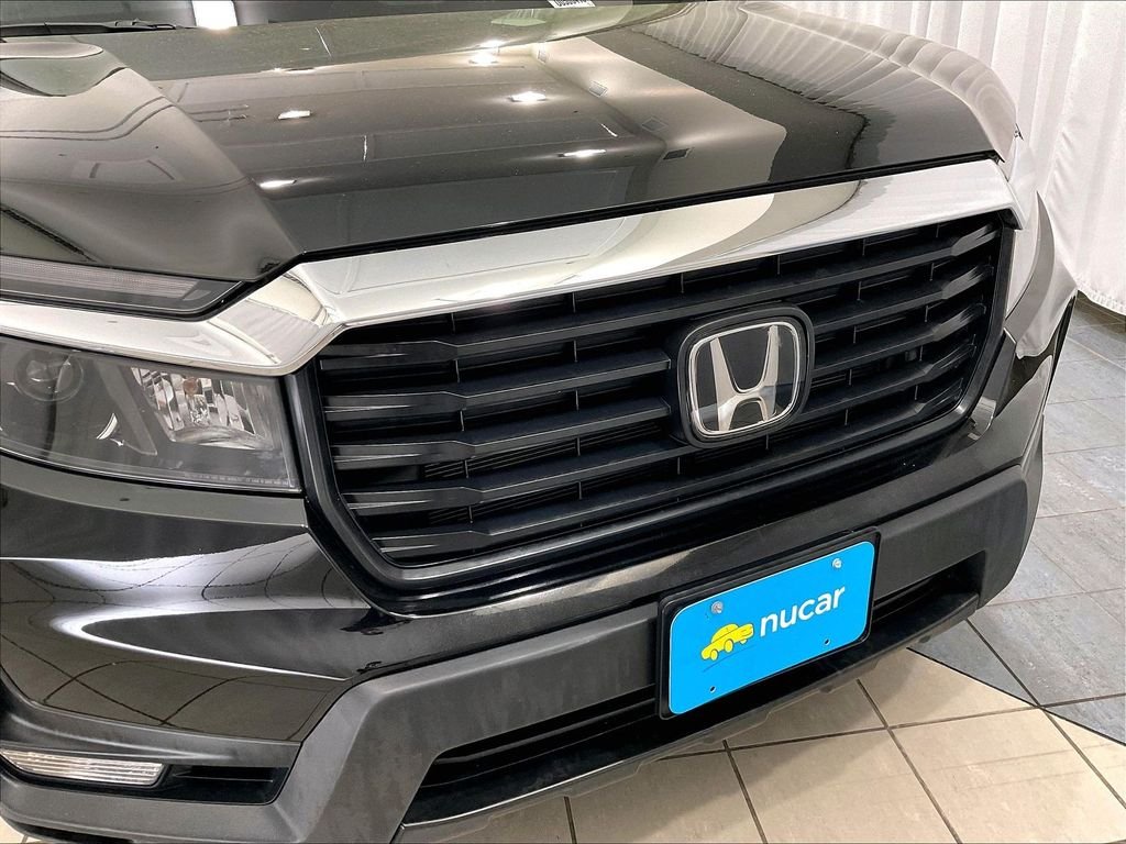 Used 2023 Black Honda RTL image 33