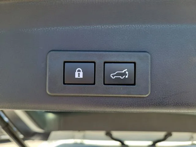 2022 Subaru Ascent Limited - Photo 11