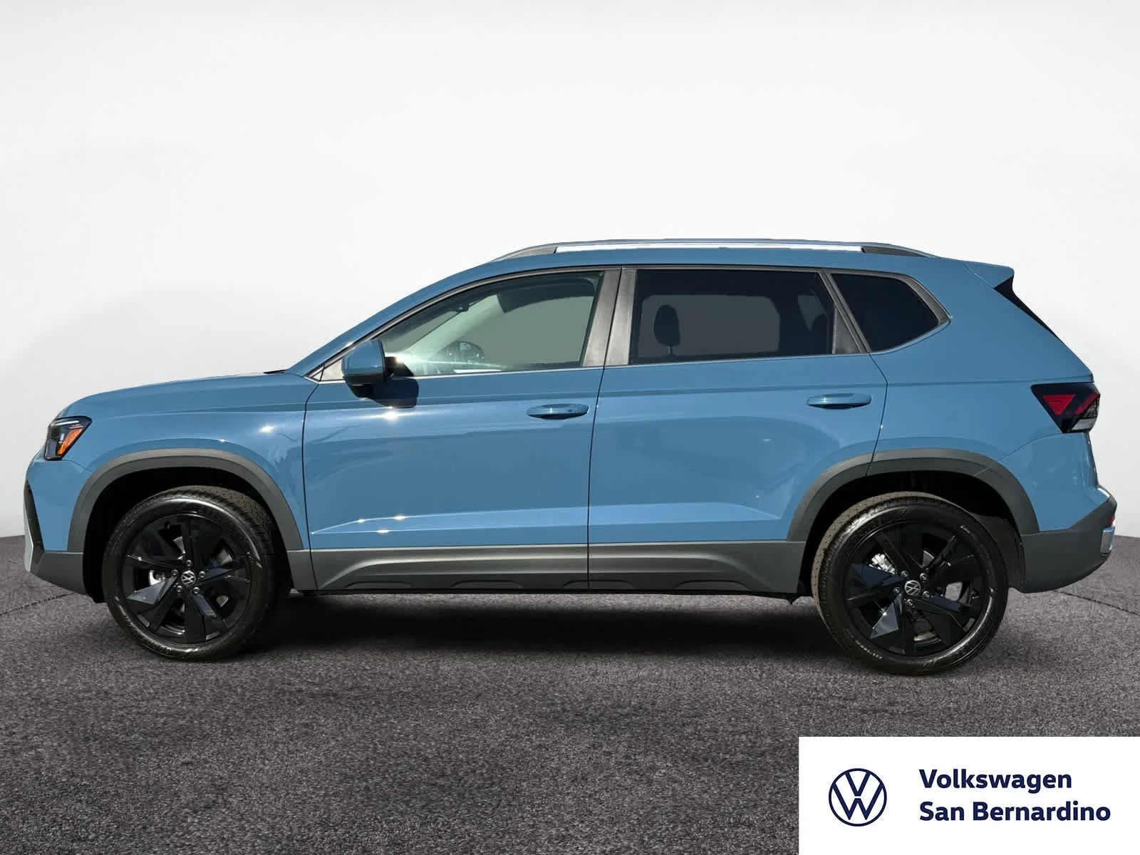 New 2026 Monterey Blue Pearl Volkswagen SE image 2