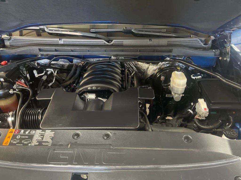 Used 2018 Blue GMC SLE image 10