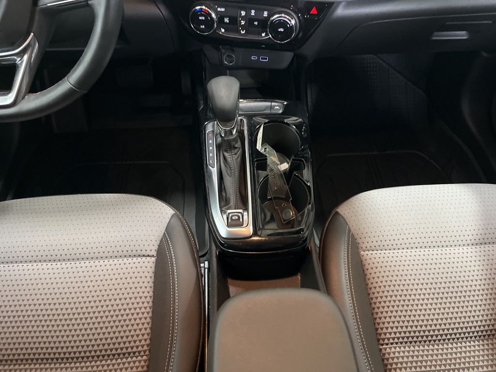 2024 Chevrolet Trax LT - Photo 10