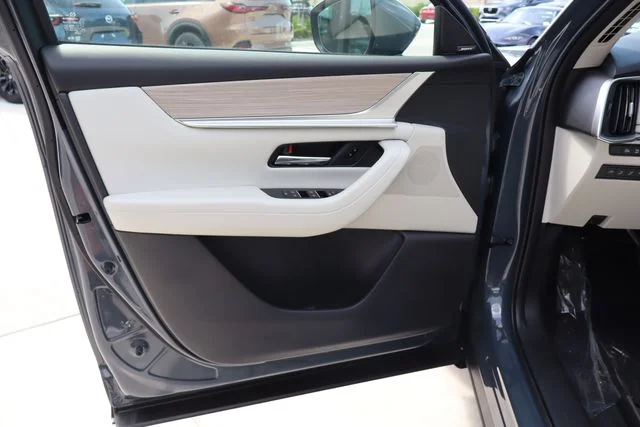 2026 Mazda CX-90 Premium Plus Package - Photo 16