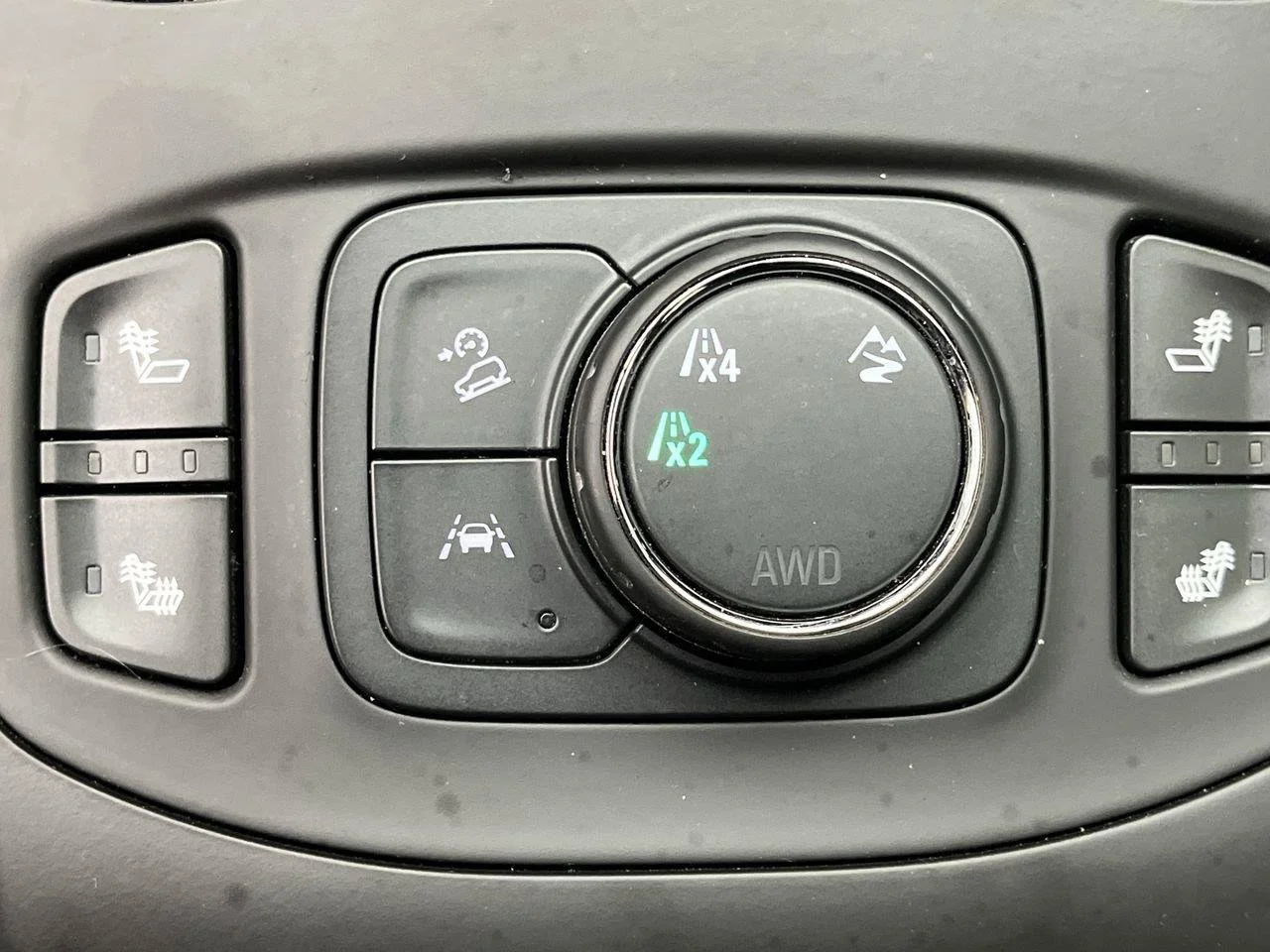 2023 GMC Terrain SLE - Photo 19