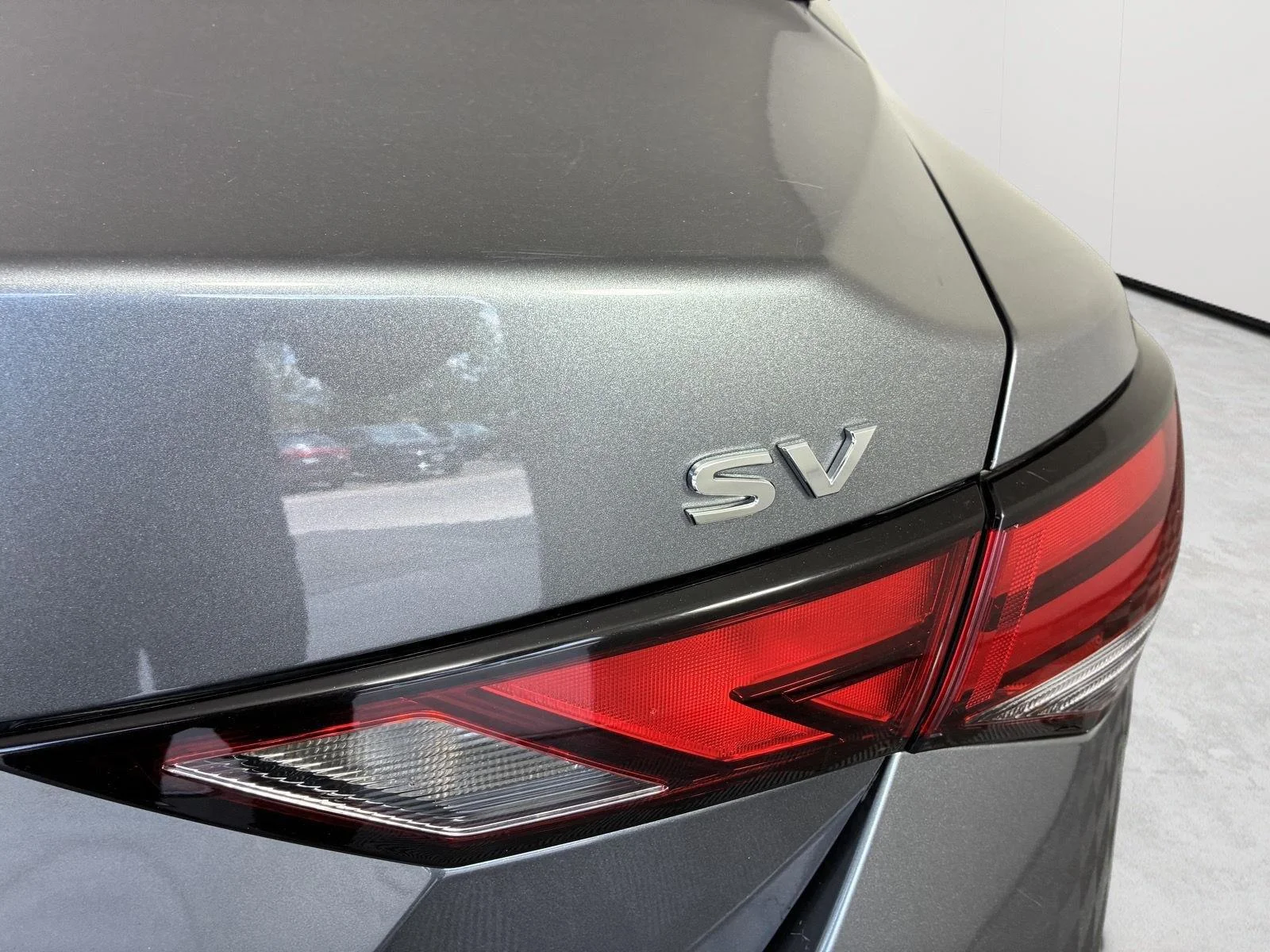 Used 2020 Gun Metallic Nissan SV image 9