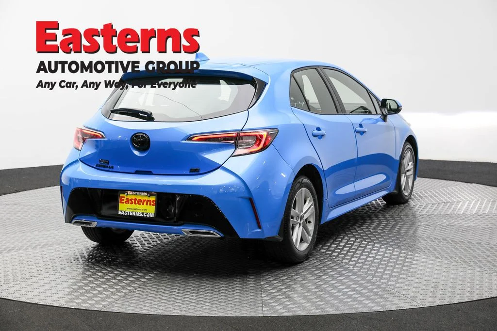 Used 2022 Blue Toyota SE image 5