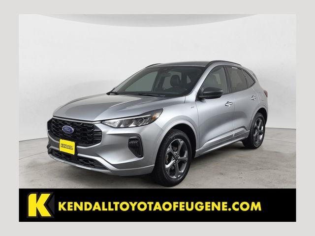 2023 Ford Escape ST-Line AWD's photo