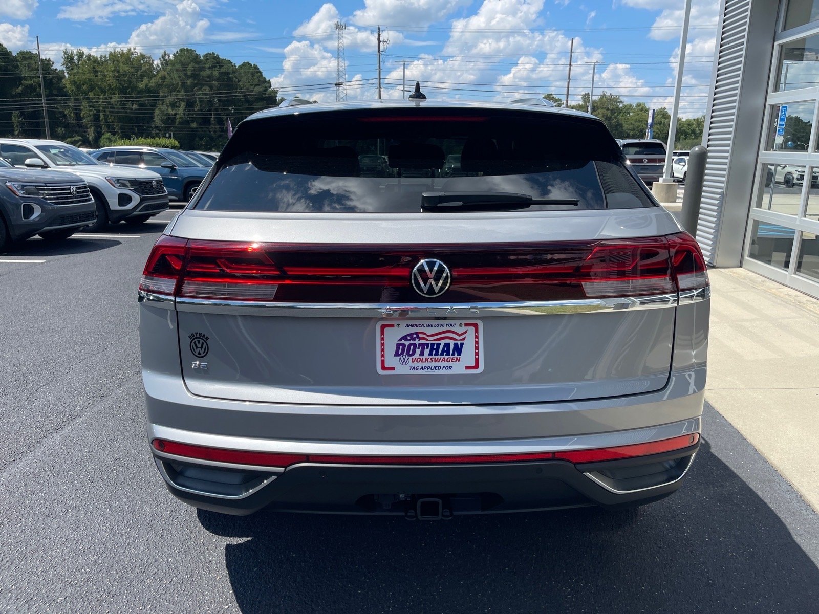 New 2026 Silver Mist Metallic Volkswagen SE image 14