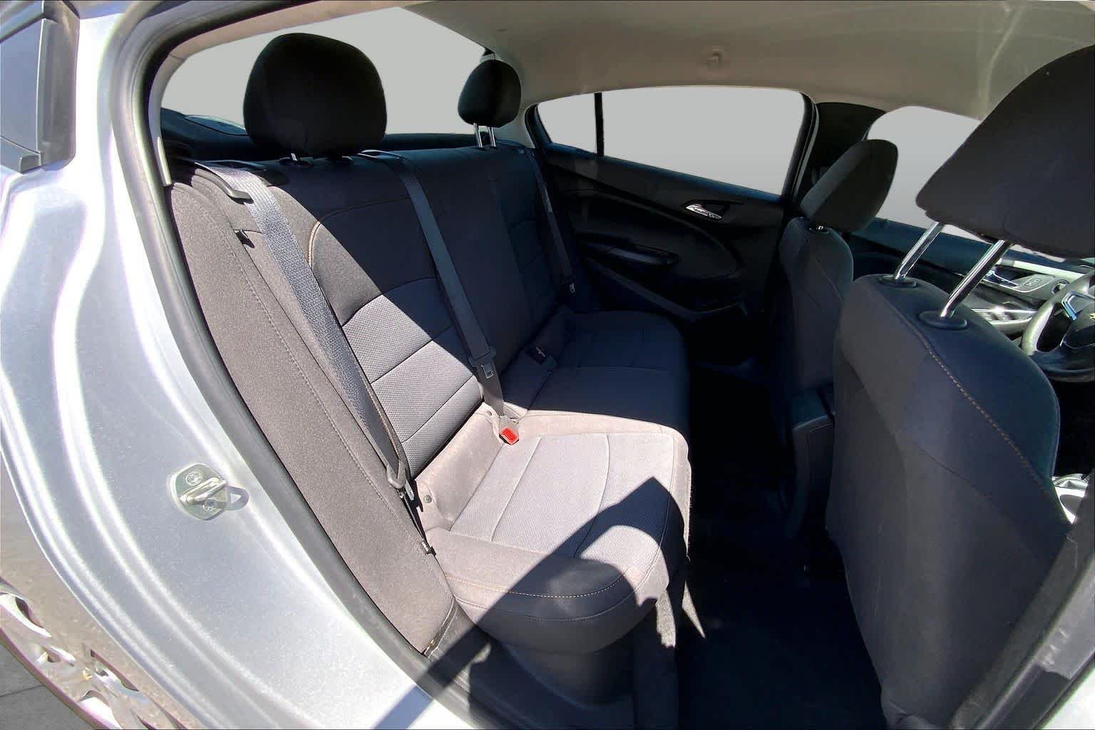 Used 2018 Silver Ice Metallic Chevrolet LS image 18