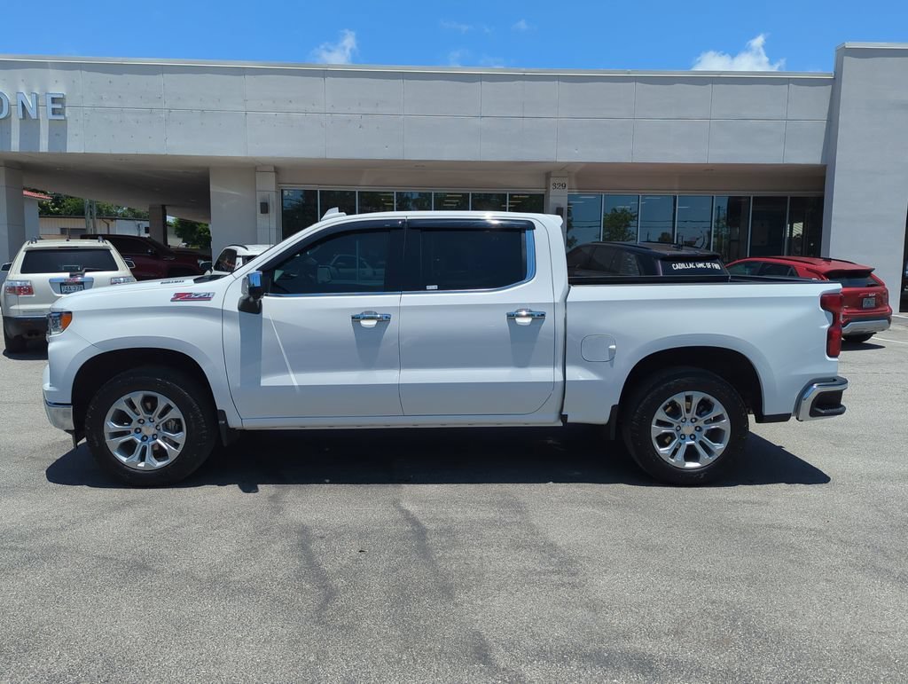 Used 2025 Summit White Chevrolet LTZ image 3