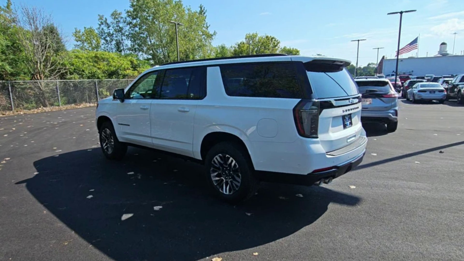 New 2026 Summit White Chevrolet Z71 image 6