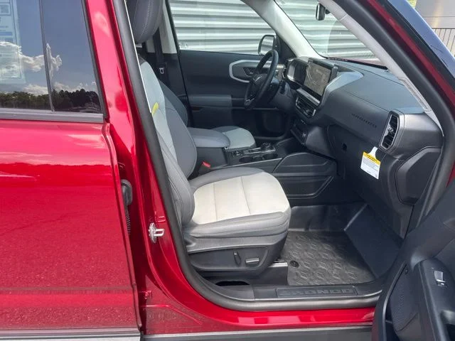 New 2026 Ruby Red Metallic Tinted Clearcoat Ford Badlands® image 32