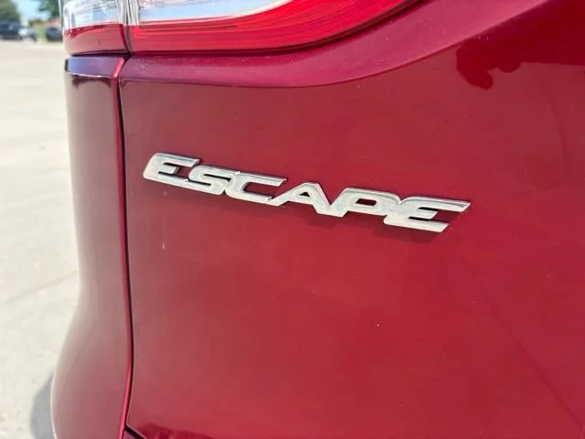 Used 2014 Red Ford SE image 43