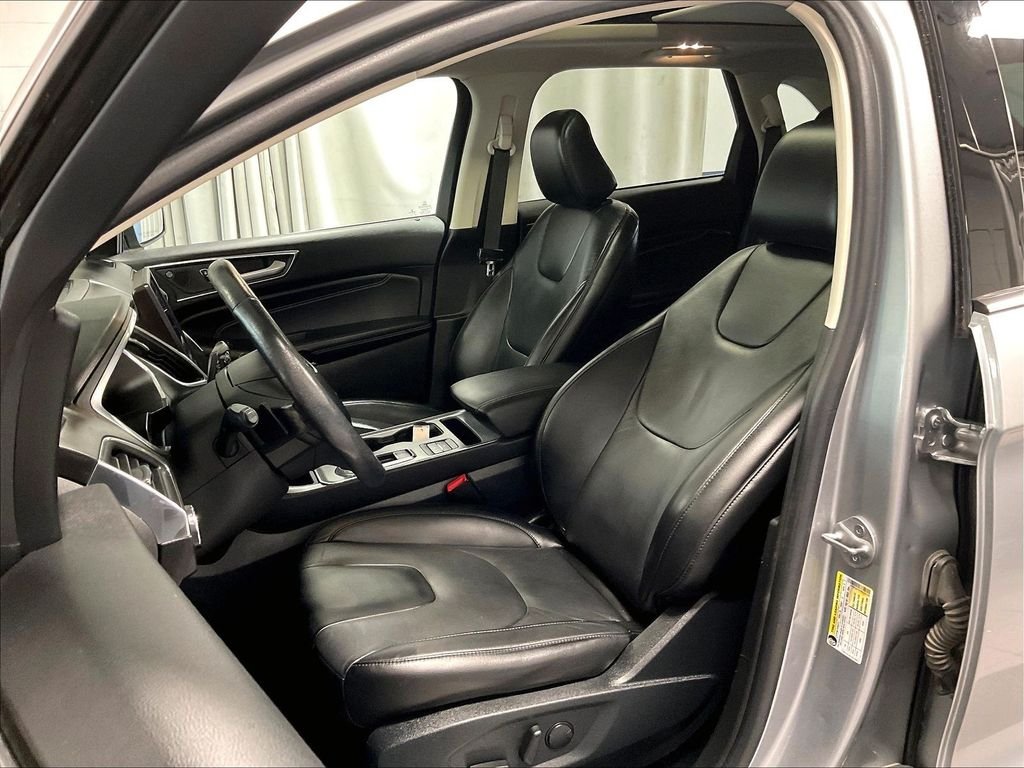 Used 2021 Silver Ford Titanium image 10