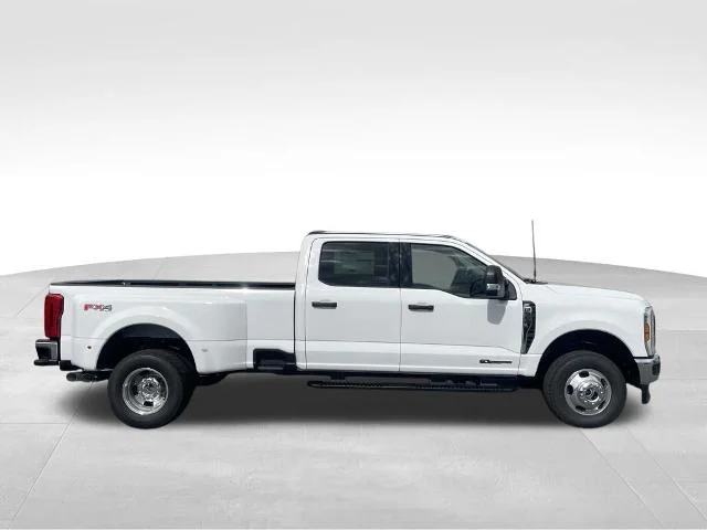 New 2026 Oxford White Ford F-350® XLT image 12