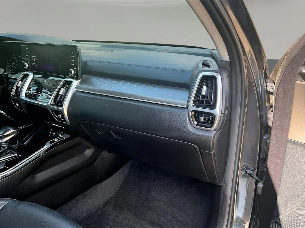 Certified Used 2023 Gray Kia SX image 28