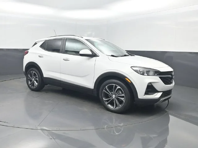 Used 2020 White Buick Select image 35