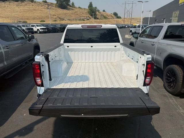 Used 2025 White GMC Elevation image 20