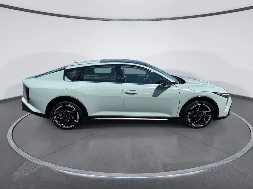 Used 2026 Gray Kia GT-Line image 8