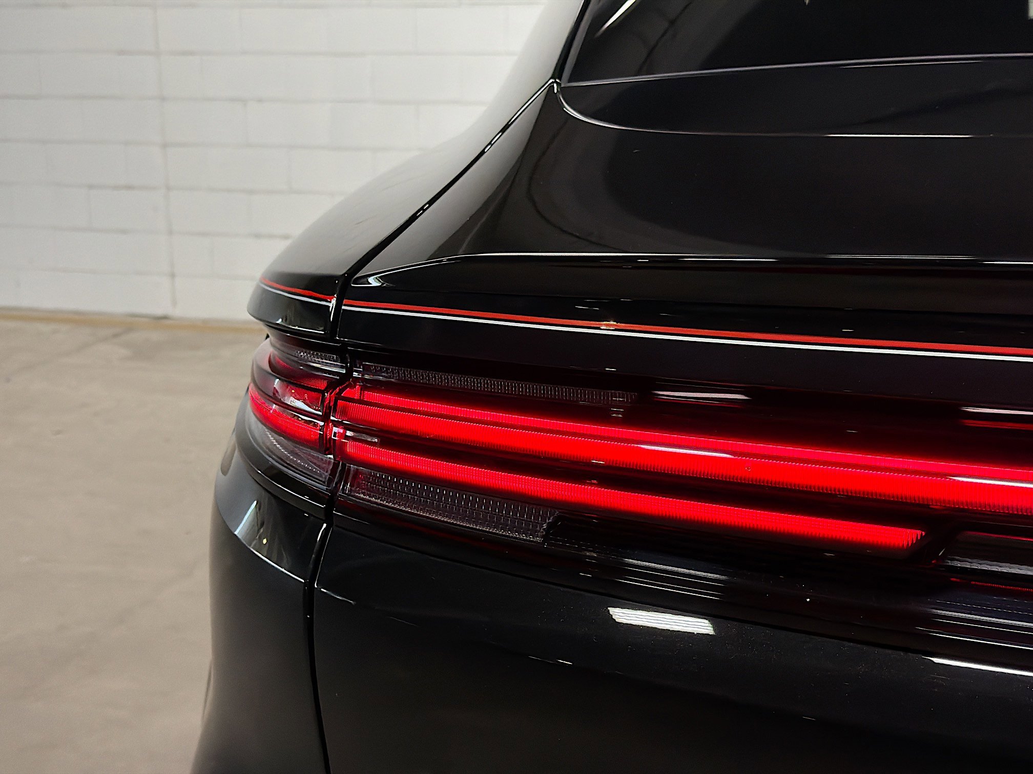 Certified Used 2025 Chromite Black Metallic Porsche S E-Hybrid image 11