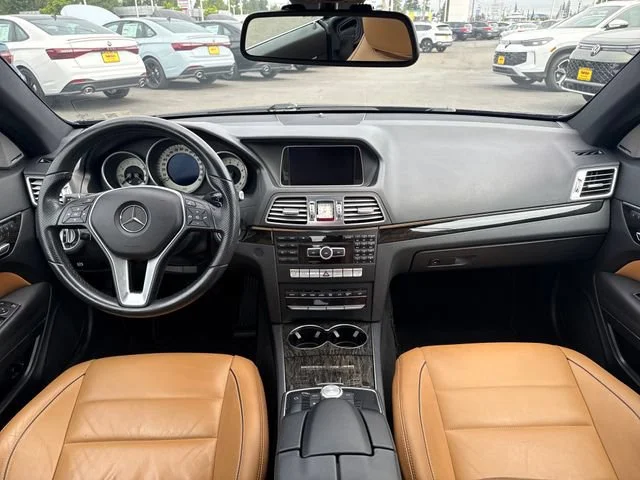Used 2014 Indigo Blue Metallic Mercedes-Benz E 350 image 11