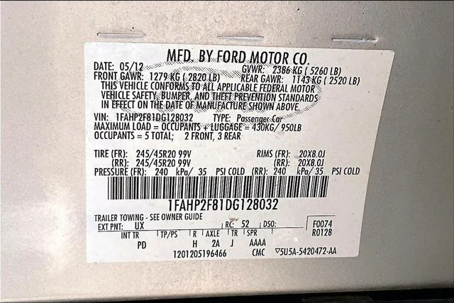 Used 2013 Silver Ford Limited image 34