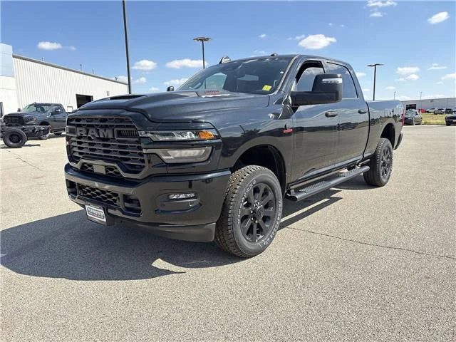 New 2026 Diamond Black Crystal Pearl-Coat  Paint Ram TRADESMAN CREW CAB 4X4 image 4
