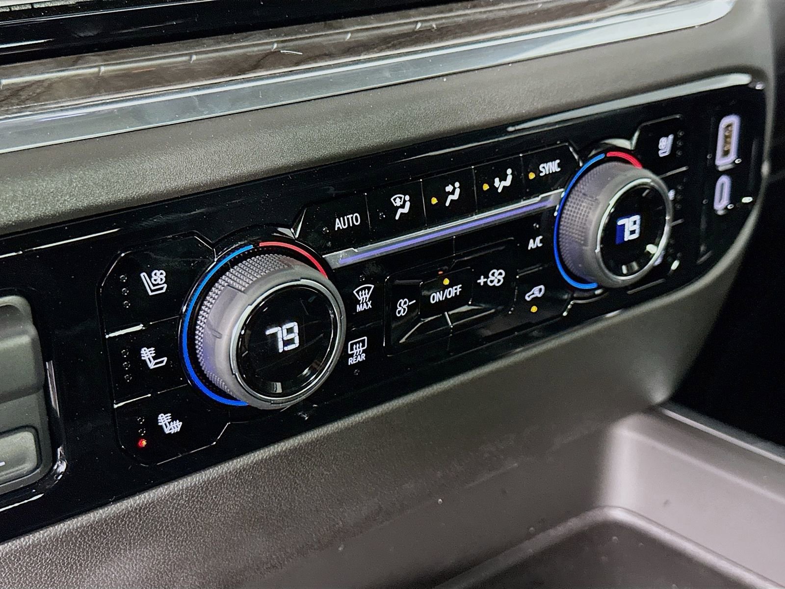 2025 Chevrolet Silverado 2500 HD LTZ - Photo 17