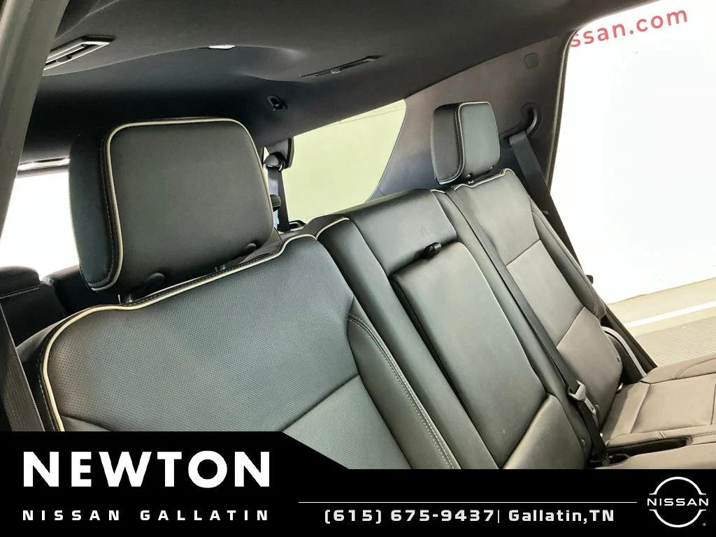 Used 2021 Onyx Black GMC SLT image 19