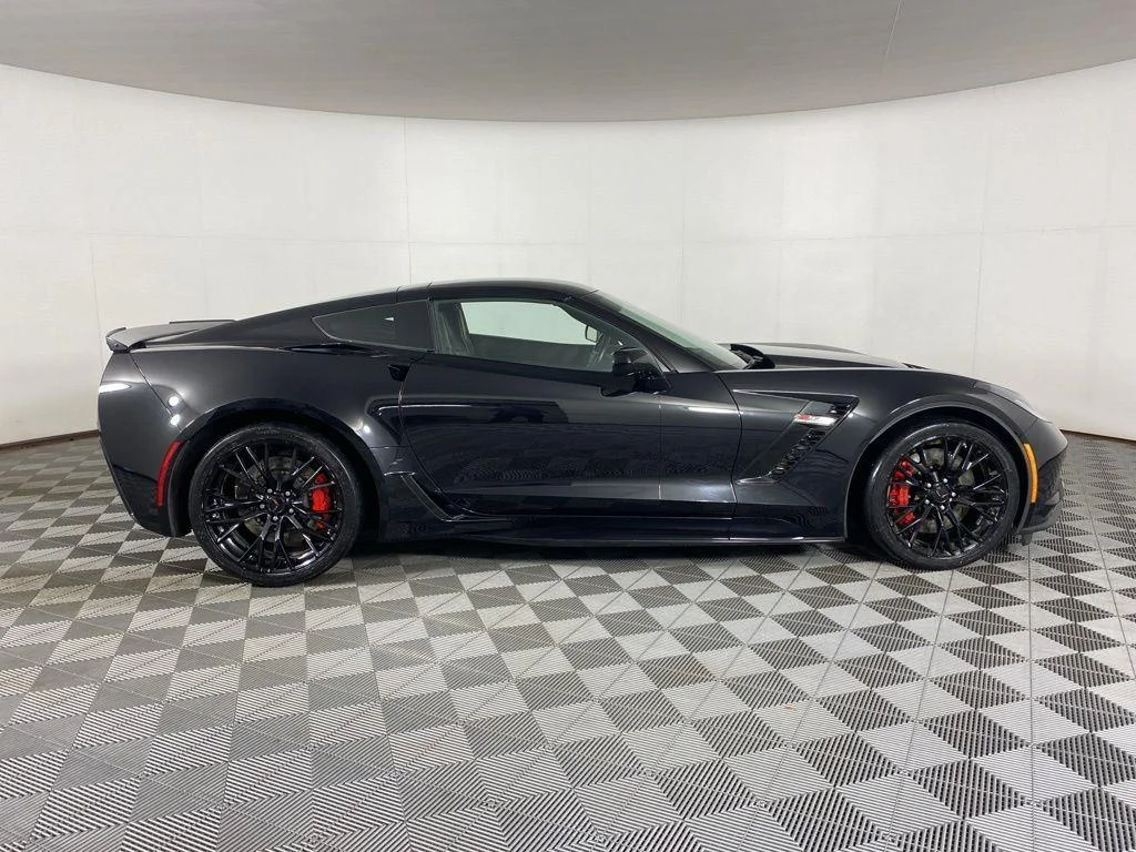 Used 2017 Black Chevrolet Z06 image 8