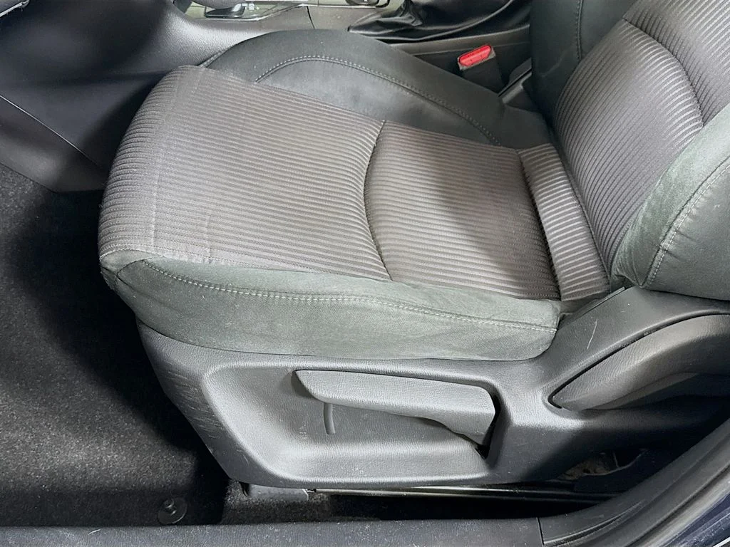 Used 2016 Blue Mazda i Sport image 22