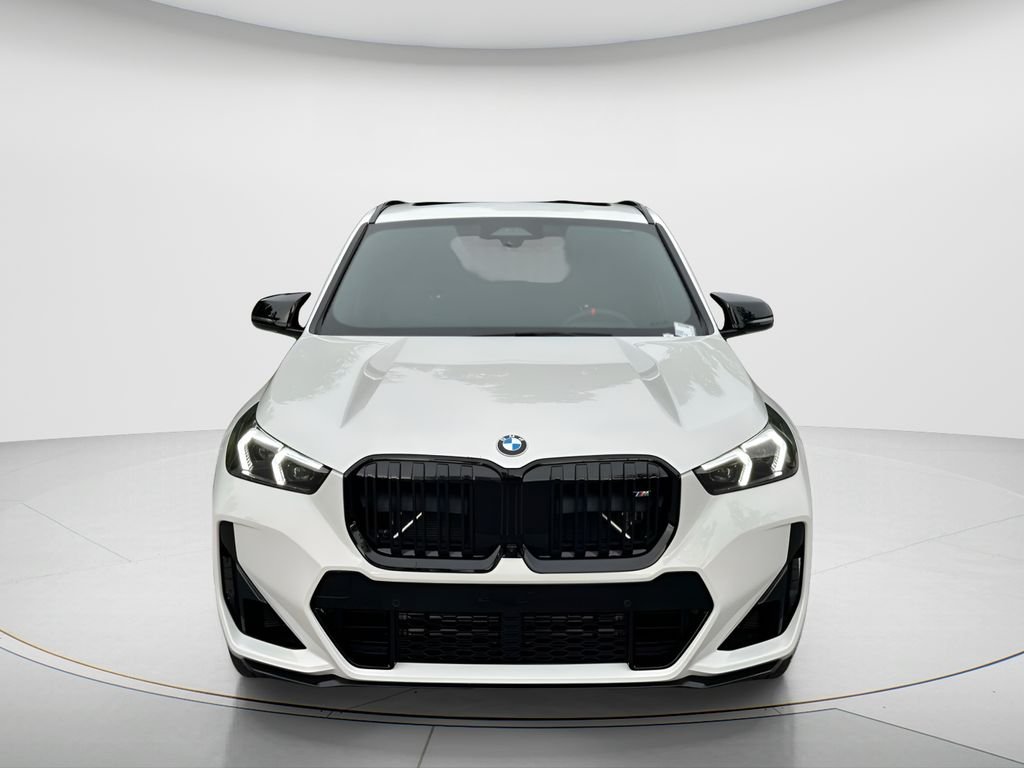 New 2026 Alpine White BMW M35i image 2
