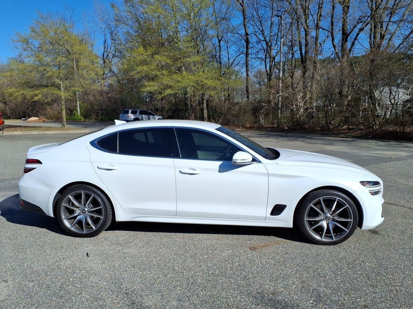 Used 2023 Uyuni White Genesis 2.0T image 6