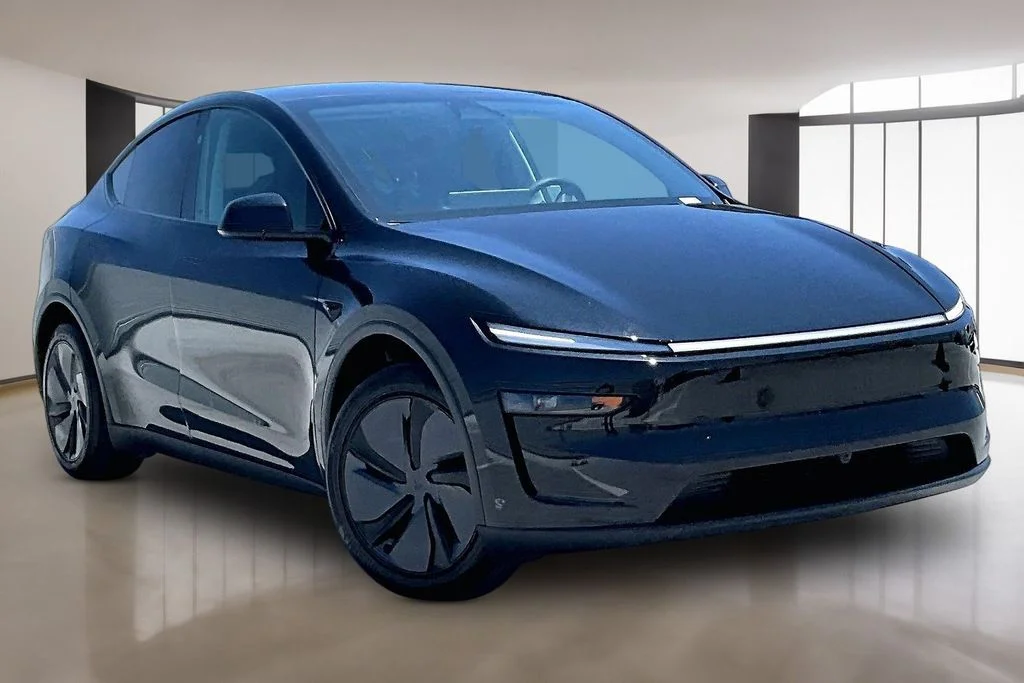 Used 2026 Black Tesla Long Range image 3
