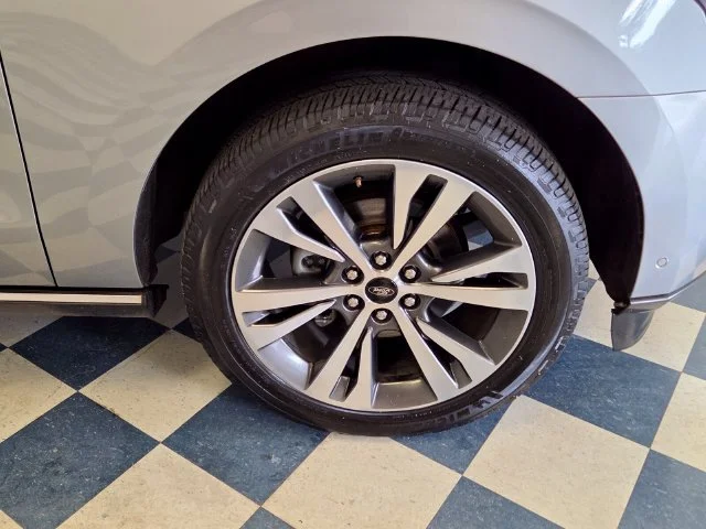 Used 2021 Silver Ford Limited image 11