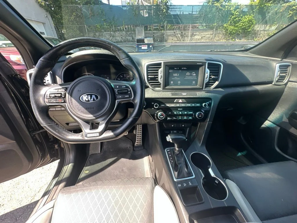 Used 2019 Red Kia EX image 25